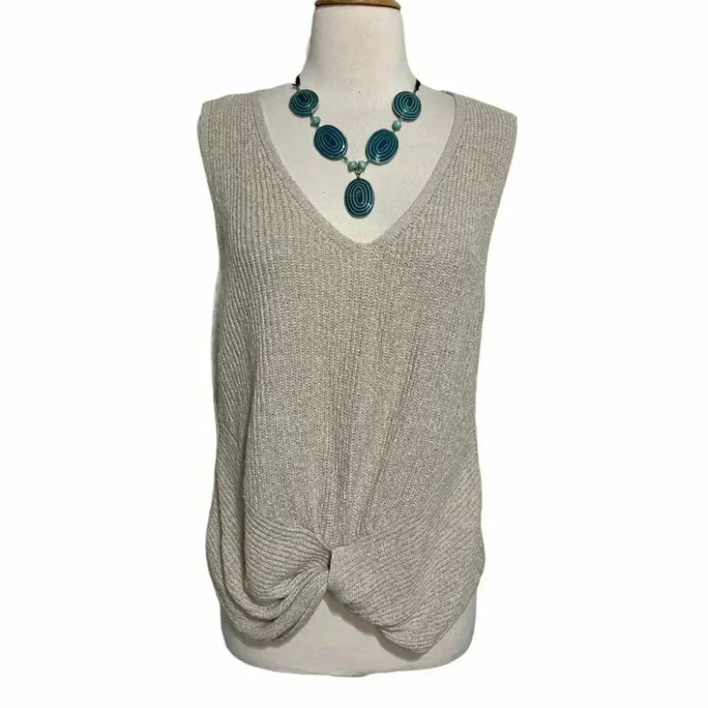 Marled M‎ cream twisted hem sleeveless sweater